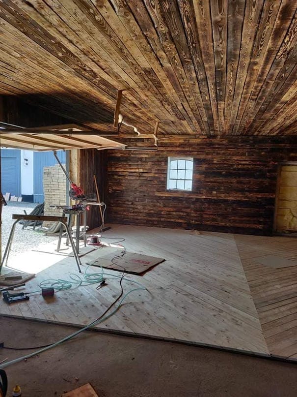 Hjemmebygget gildesal Hjemmebygget gildesal